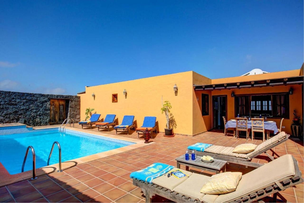 Casa Acequia Villa Tinajo Luaran gambar